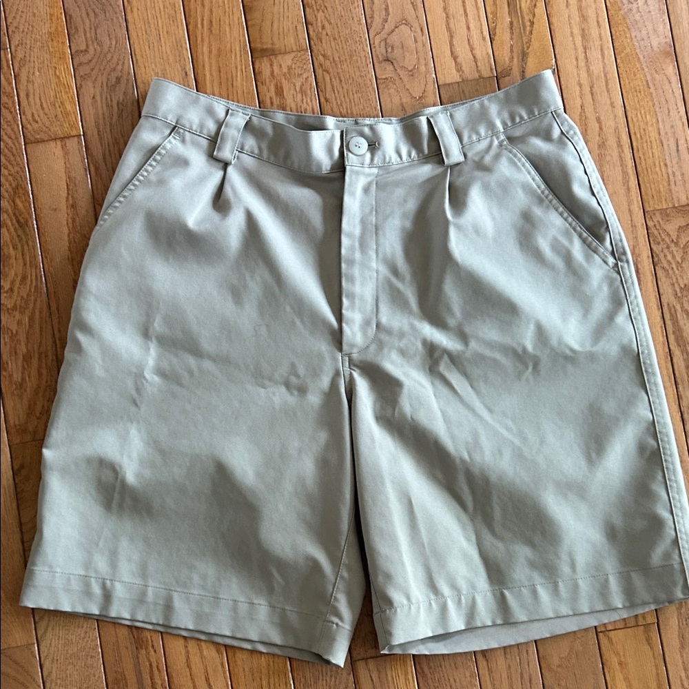 Men's under armor Casual Khaki Shorts - Classic Fit